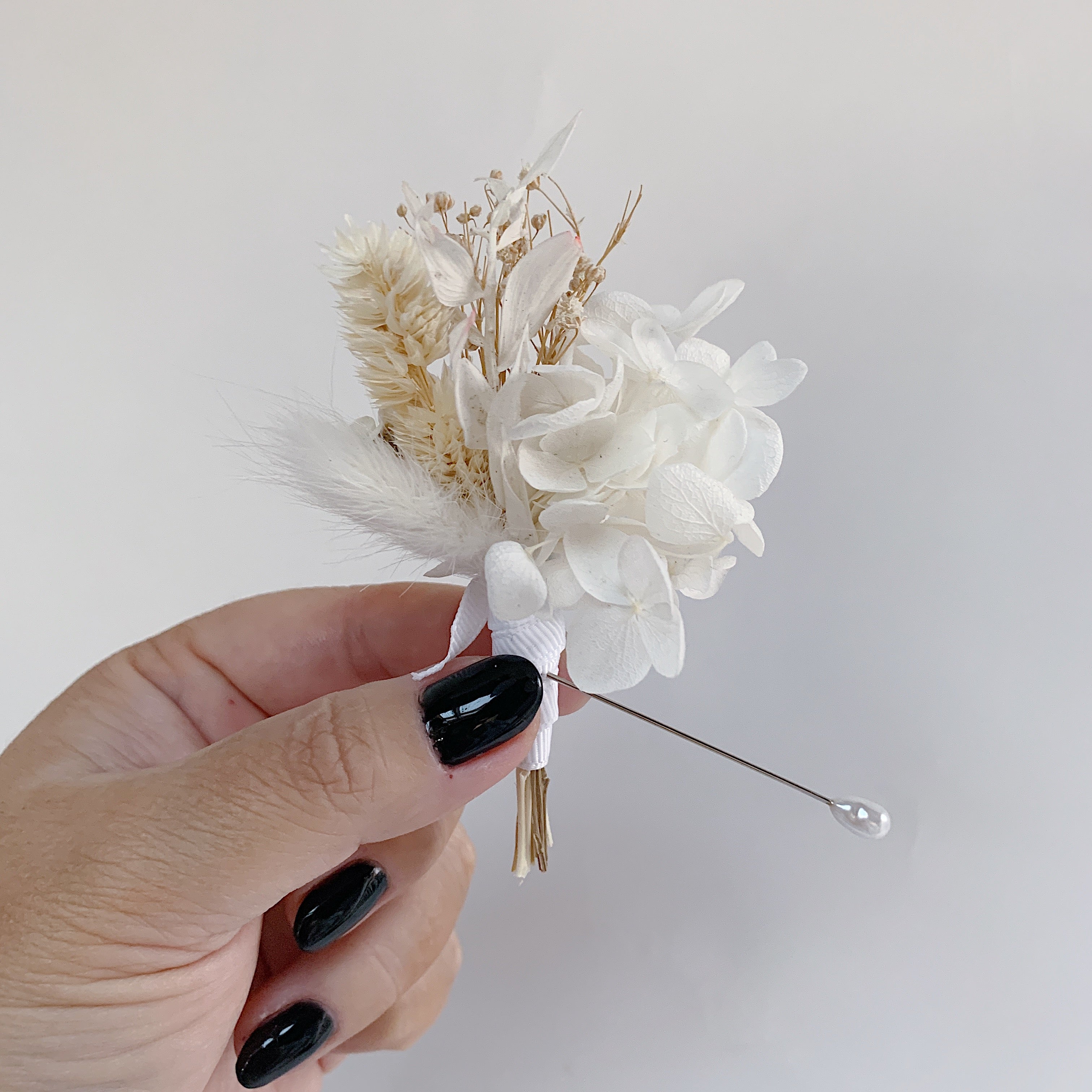 Dried Flower Buttonhole – Roses Florist Auckland