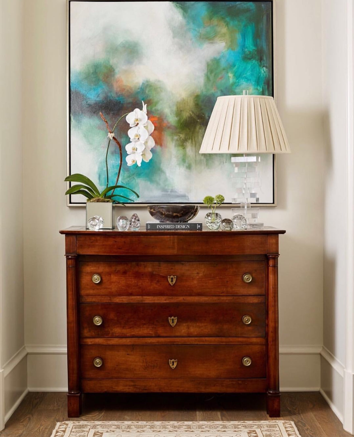 And most recently, we were delighted that Melissa's work was used to anchor a pretty space in the talented <a href="http://davenportdesignsltd.com/services" target="_blank">Lauren Davenport</a>'s room