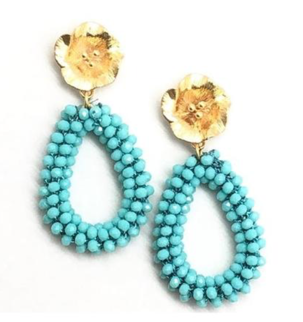 <a href="https://huffharrington.com/collections/jewelry/products/shiver-and-duke-luna-flower-earrings" target="_blank">Summer-ready!</a>