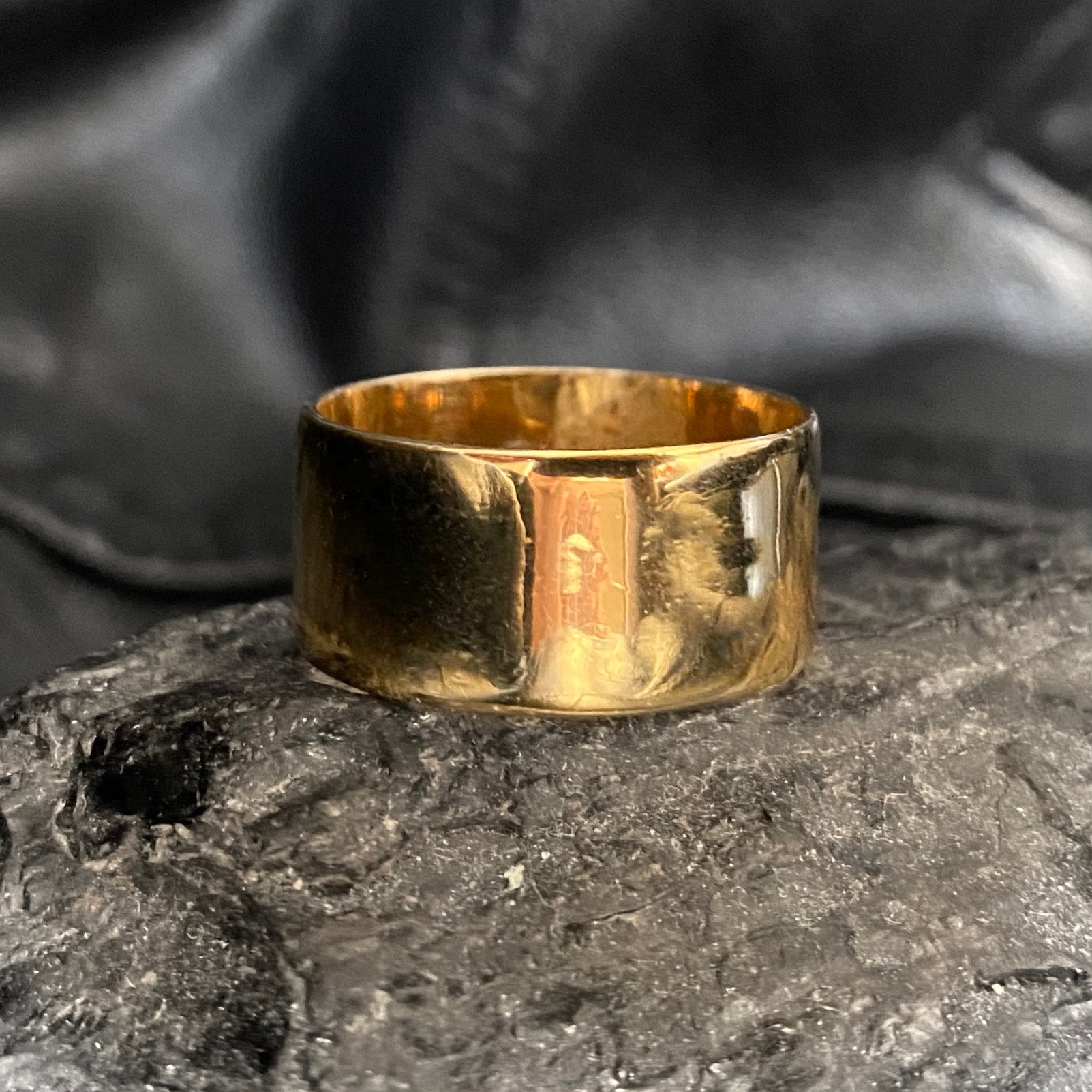 Gold Cigar Band – Pippin Vintage Jewelry