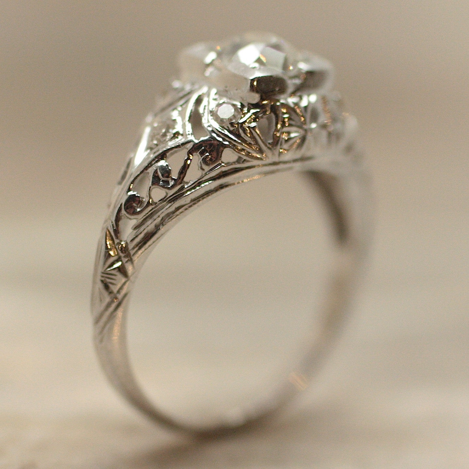 Circa 1920's White Gold & Diamond Filigree Ring – Pippin Vintage Jewelry