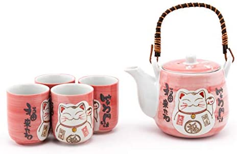 Hinomaru Collection Japanese Maneki Neko Lucky Cat Kitten Design Tea Set Ceramic Teapot with Strainer, Rattan Handle and 4 Tea Cups