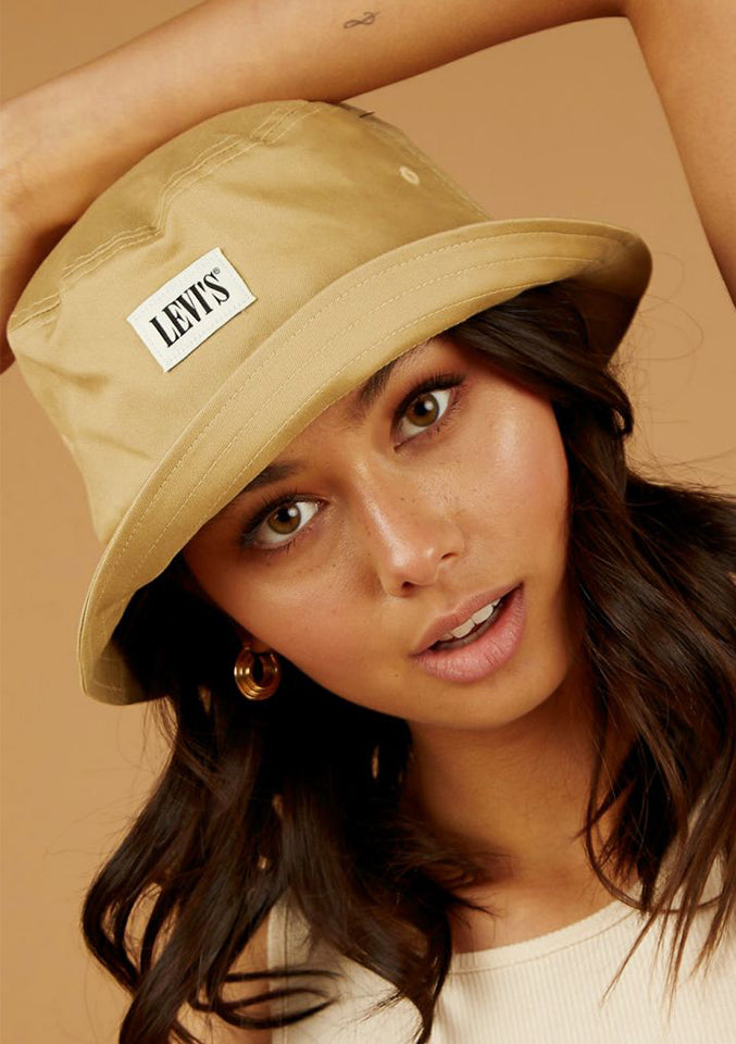 levis bucket hat