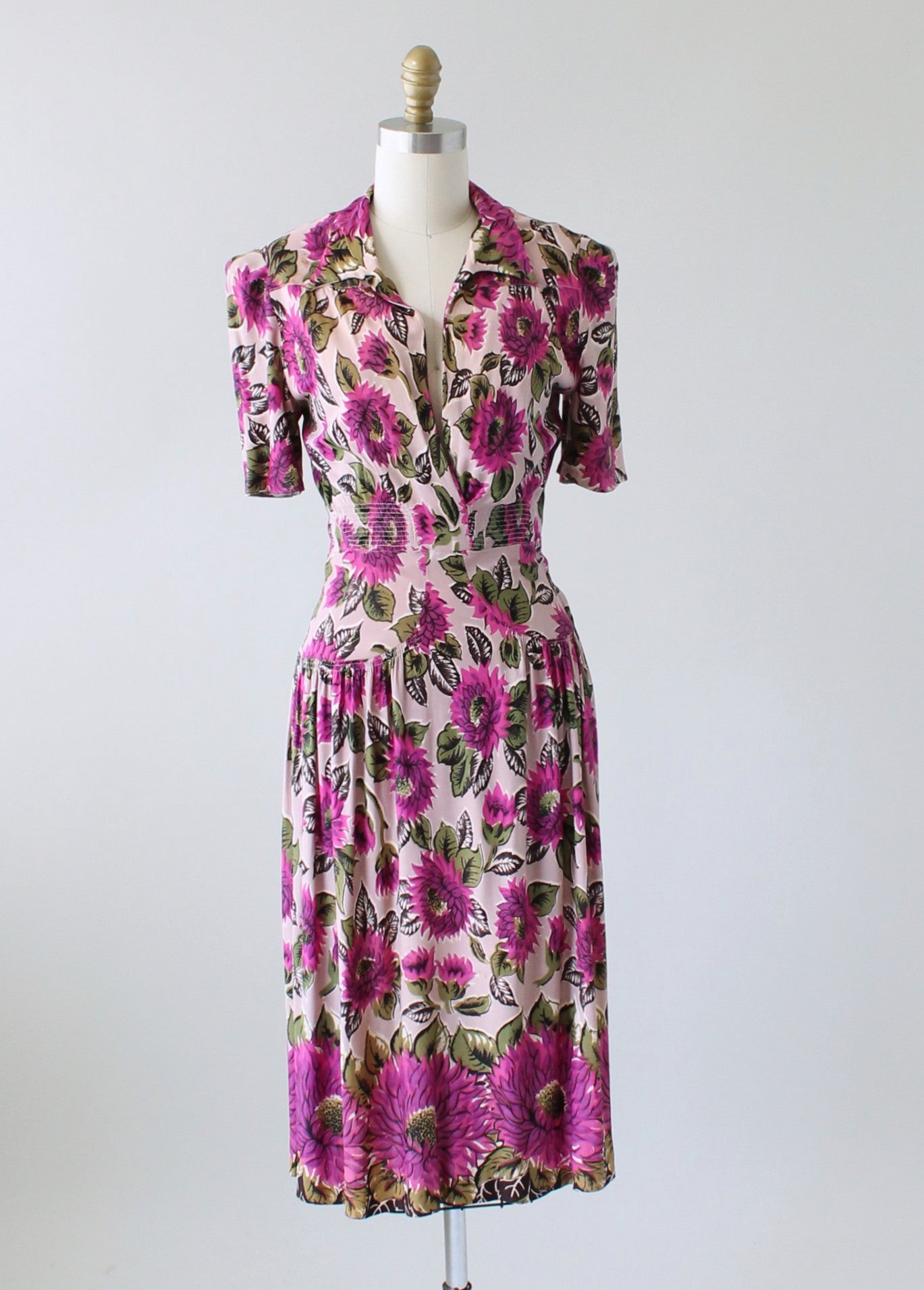 Vintage Early 1940s Fuchsia Floral Jersey Day Dress - Raleigh Vintage