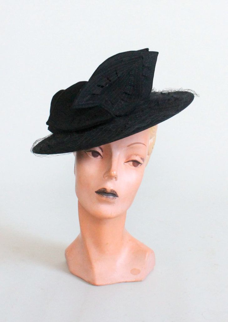Vintage 1930s Noir Leaves Black Tilt Hat | Raleigh Vintage