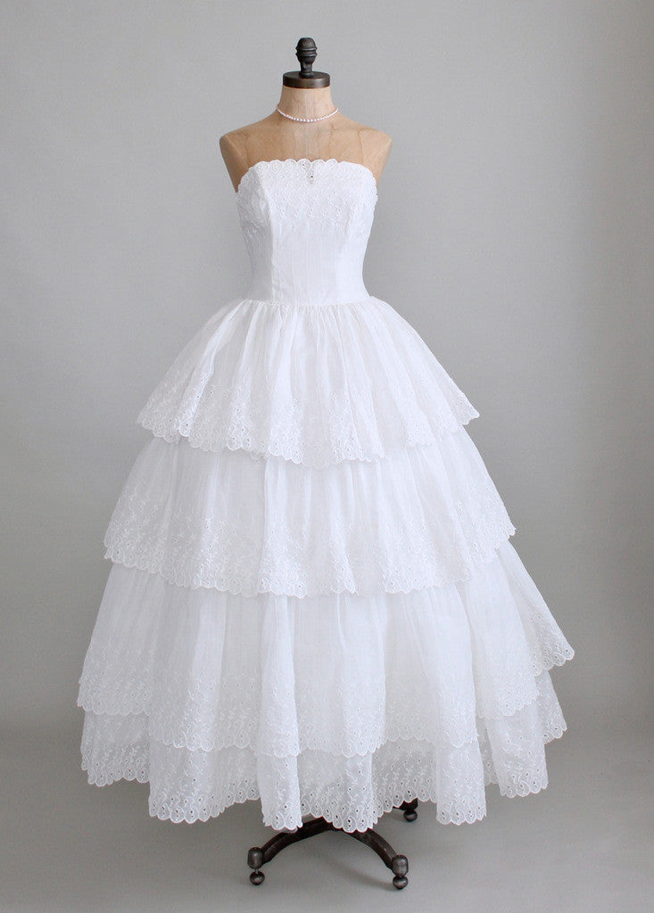Vintage 1950s White Organdy Eyelet  Wedding  Dress  Raleigh 