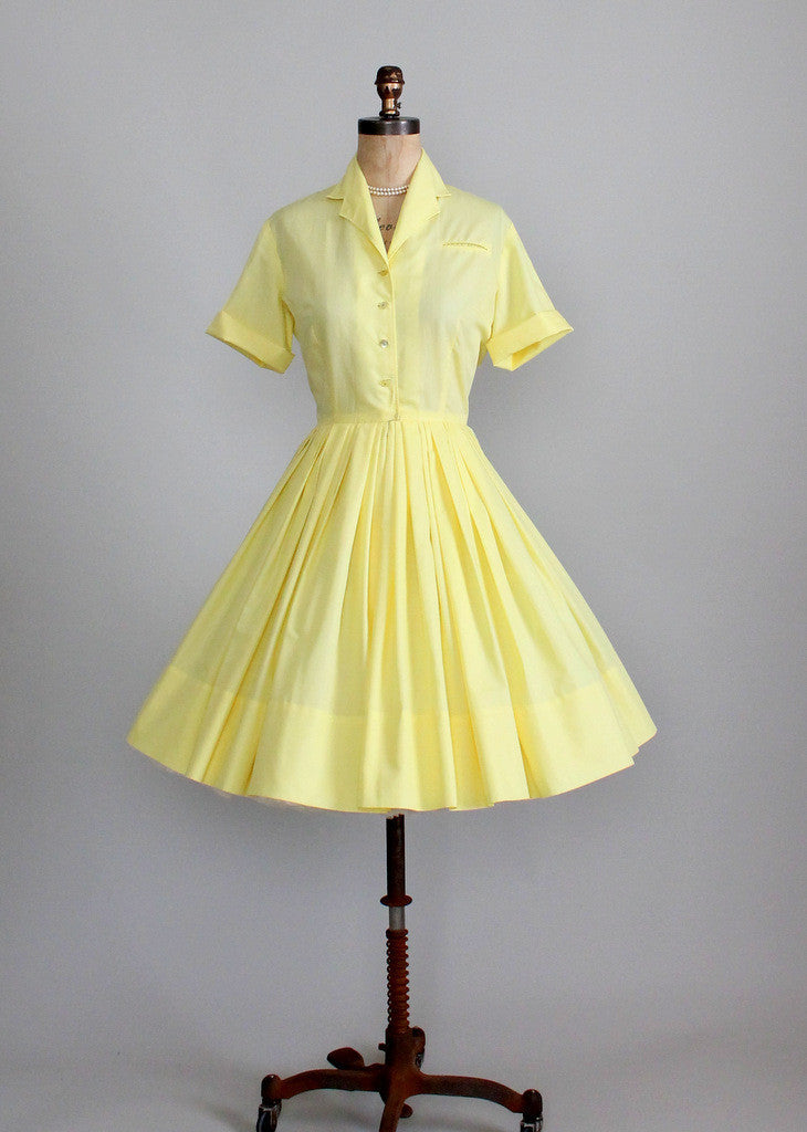 shirtwaist dress 1960s