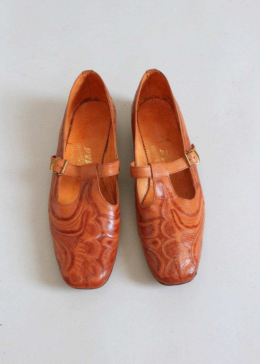 Vintage 1950s Tooled Leather Mary Jane Shoes - Raleigh Vintage