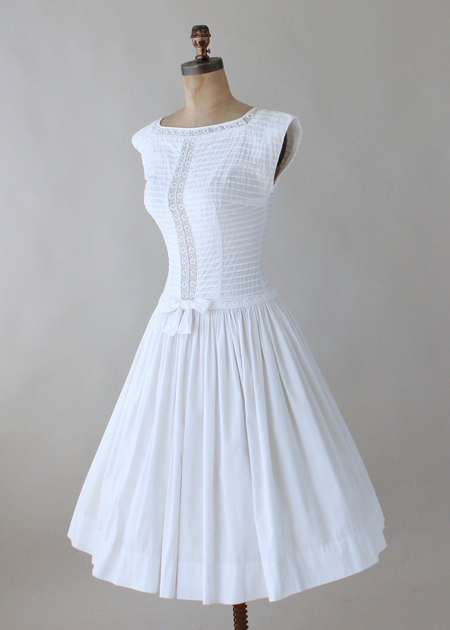 Vintage 1950s White Cotton and Lace Day Dress - Raleigh Vintage