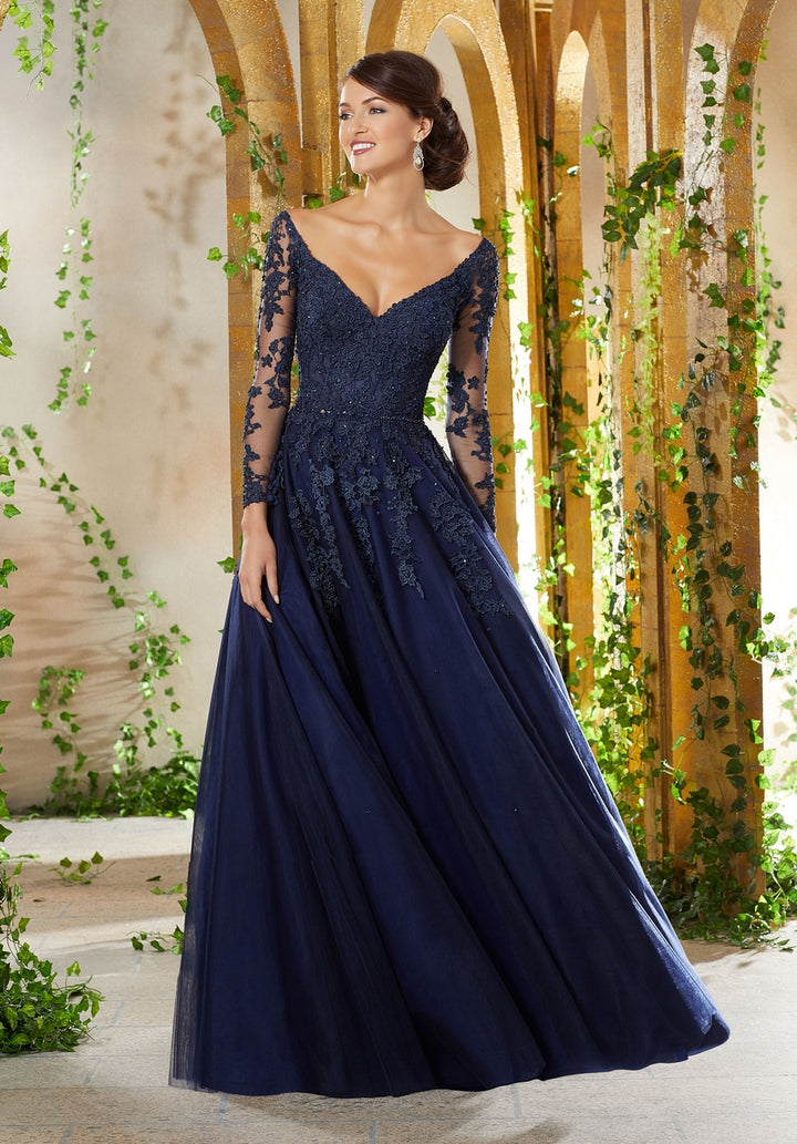 Look attractive with the best Evening Dresses from an online store