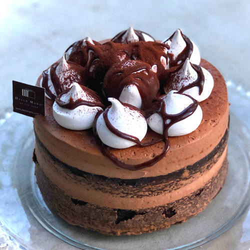 Dello Mano Chocolate Cake with white meringues