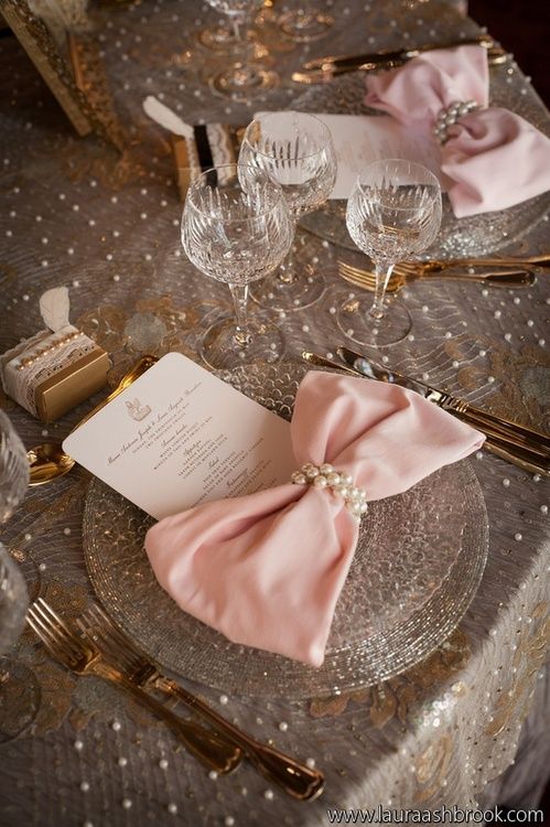 Find this gorgeous table setting and others for your elegant bridal shower and click here