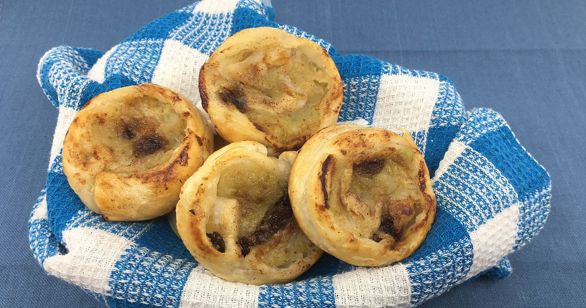 Apple, Sultana And Cinnamon Scrolls Recipe