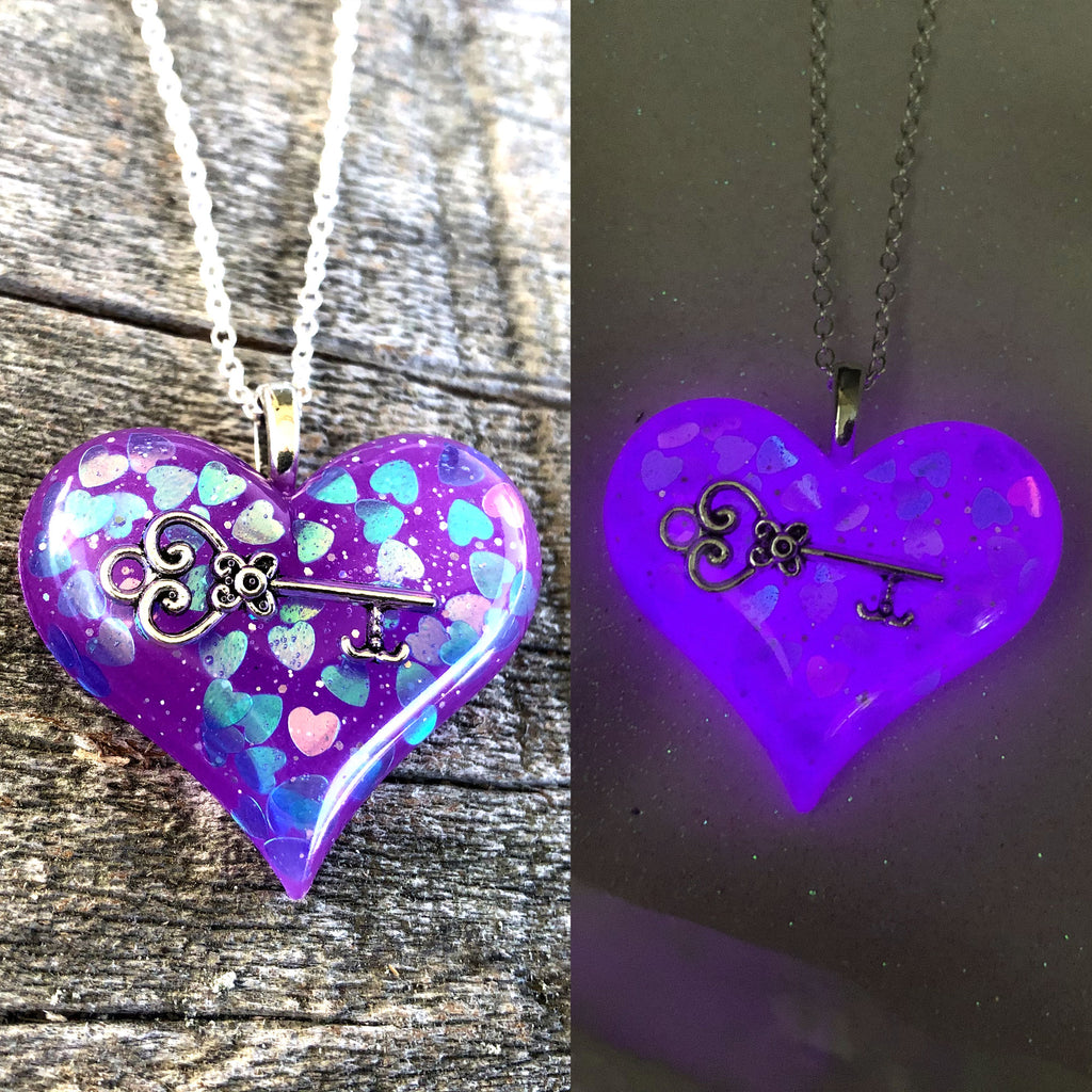 purple glowing heart necklace