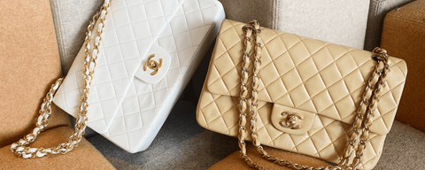 Chanel Classic Flap Bag Medium hvitt og beige lammeskinn