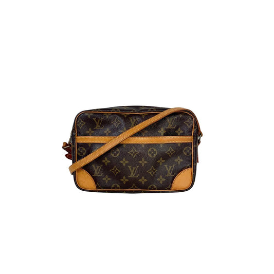 Louis Vuitton Danube Monogram Canvas – l'Étoile de Saint Honoré