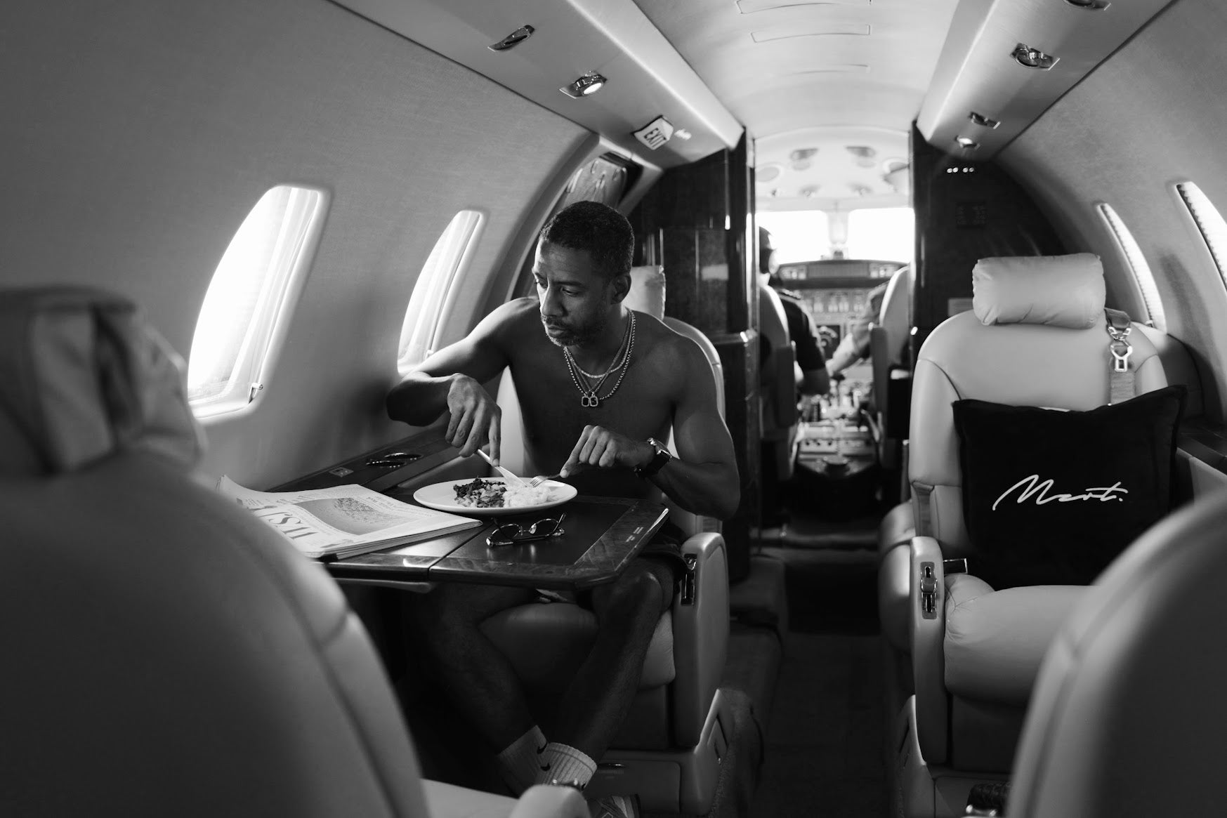 ryan leslie private jet meal by dev dooley