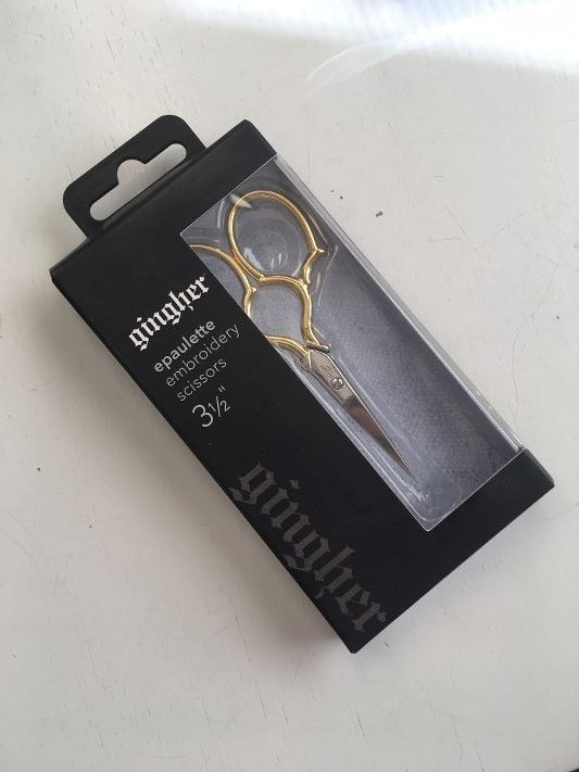 3.5 Curved Tip Embroidery Scissors – The Embroidery Store