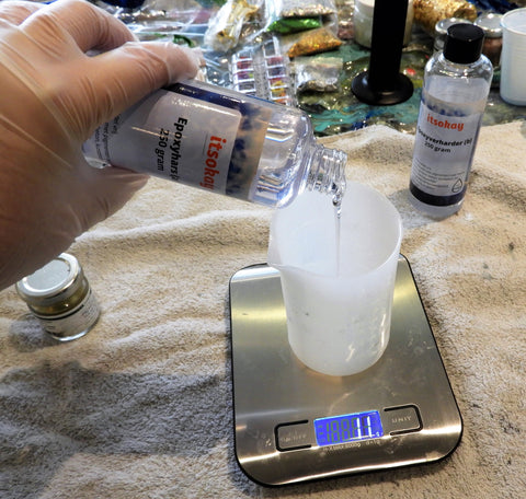 mixing epoxy resin