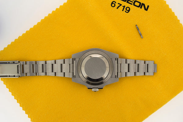 Pecoraro & Schiesel LLP – Karl Lagerfeld Silver Bracelet Strap Watch KL1031