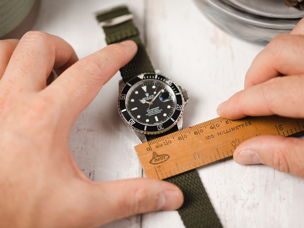 What Size Watch Strap Should I Get?  WatchObsession UK – Watch Obsession