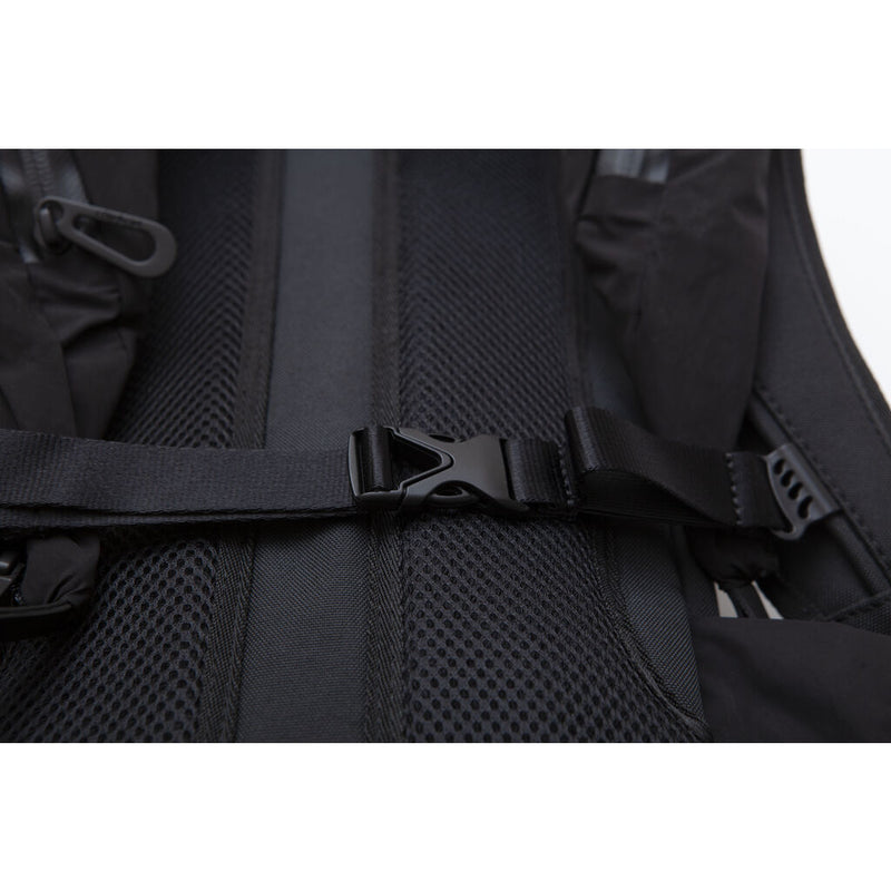 Cote & Ciel Ashokan Creased Backpack | Light Grey – Sportique