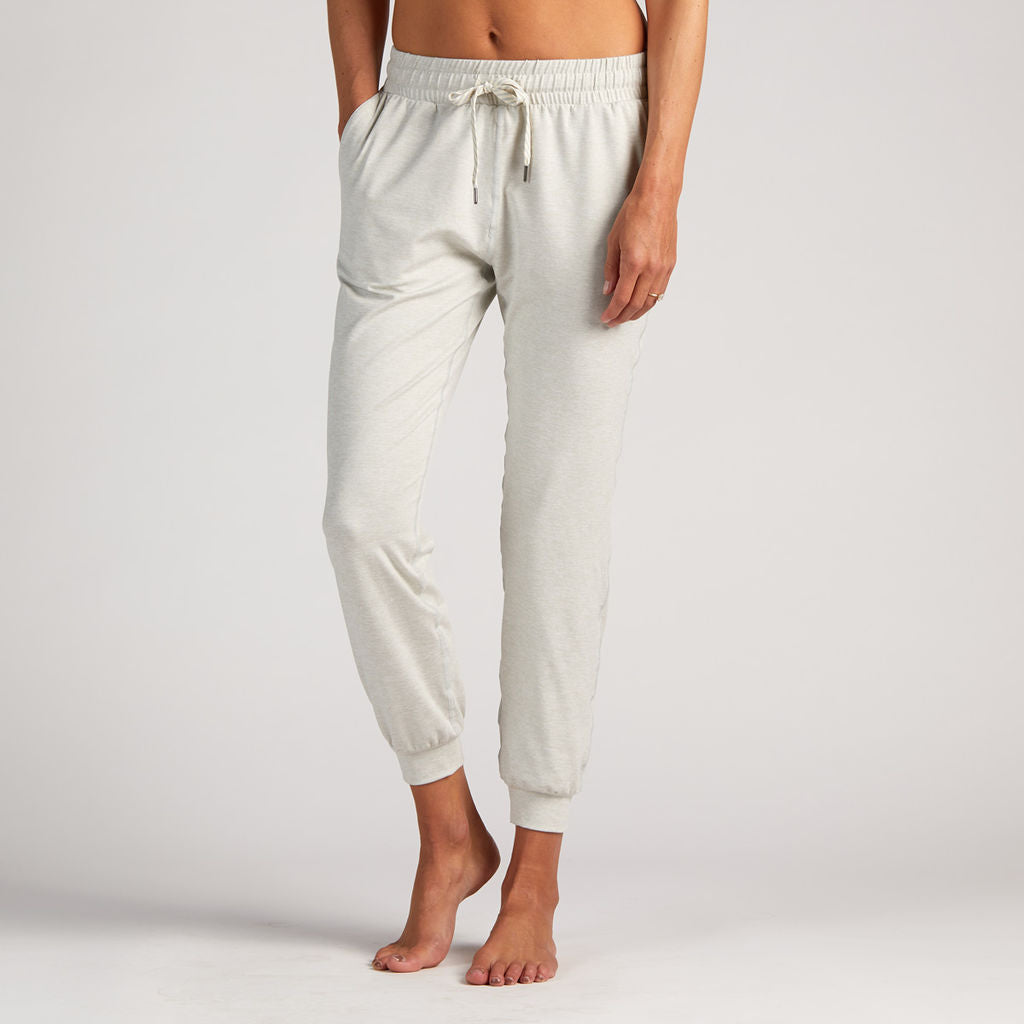 vuori womens joggers