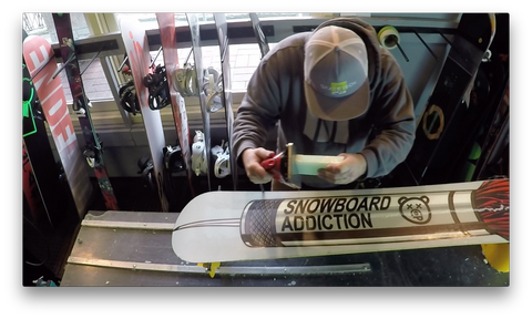 Learn How To Wax Your Snowboard And Skis Effortlessly! – Cloudline Apparel