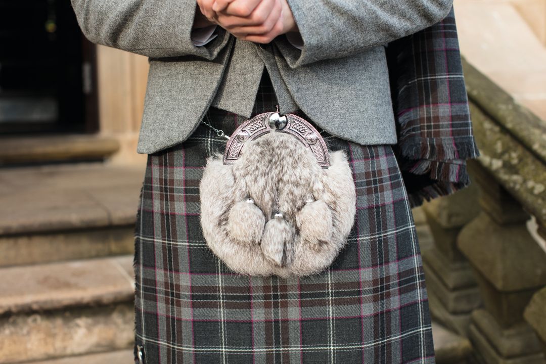 Highland Dress | A Guide to Traditional Scottish Attire!