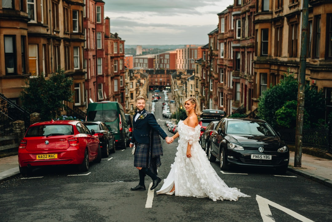 Bride and groom in Glasgow