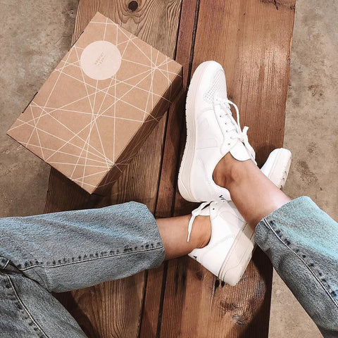 Sustainable White Sneakers V-10 by Veja 