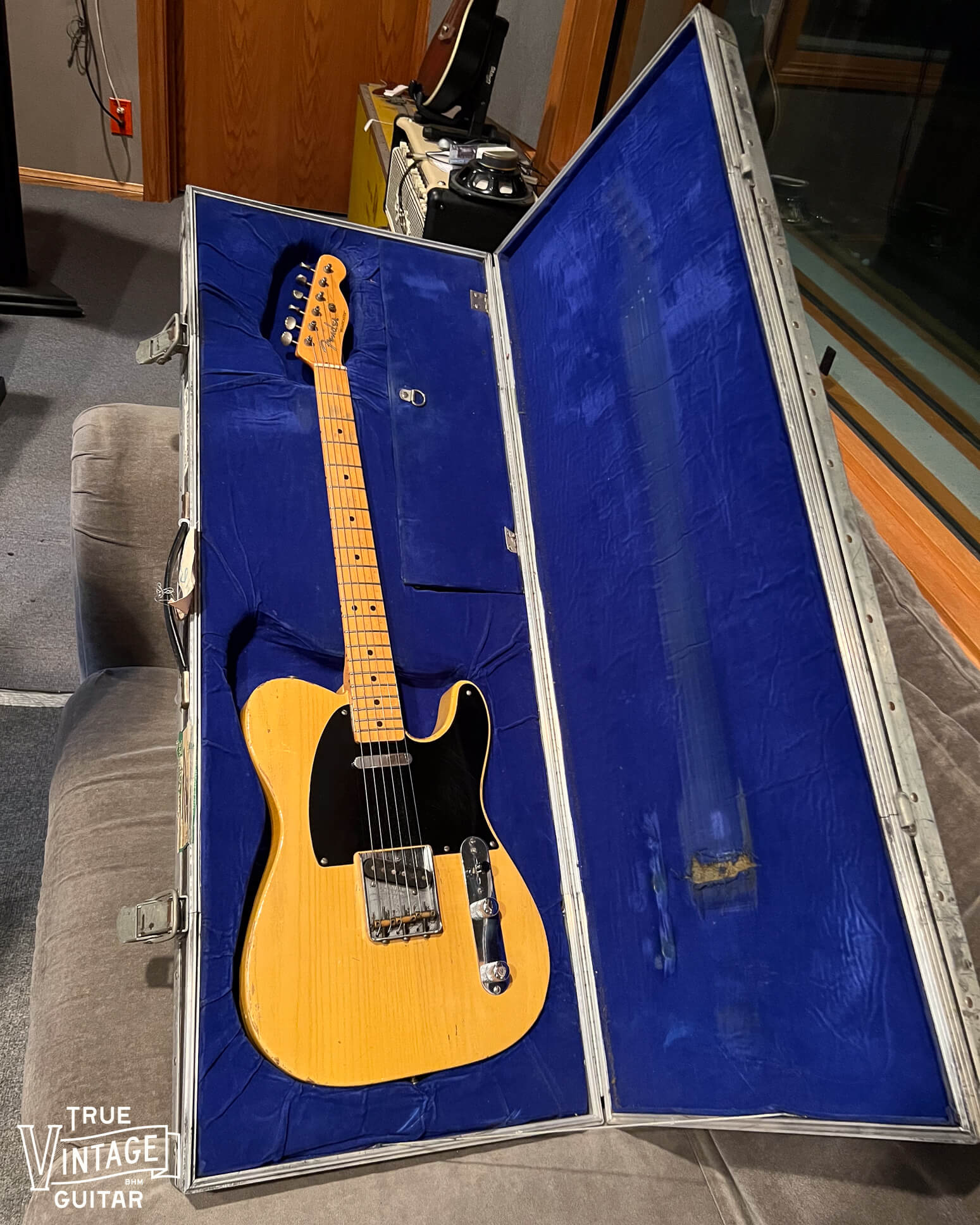 1950 original Broadcaster guitar with yellow finish, black pickguard