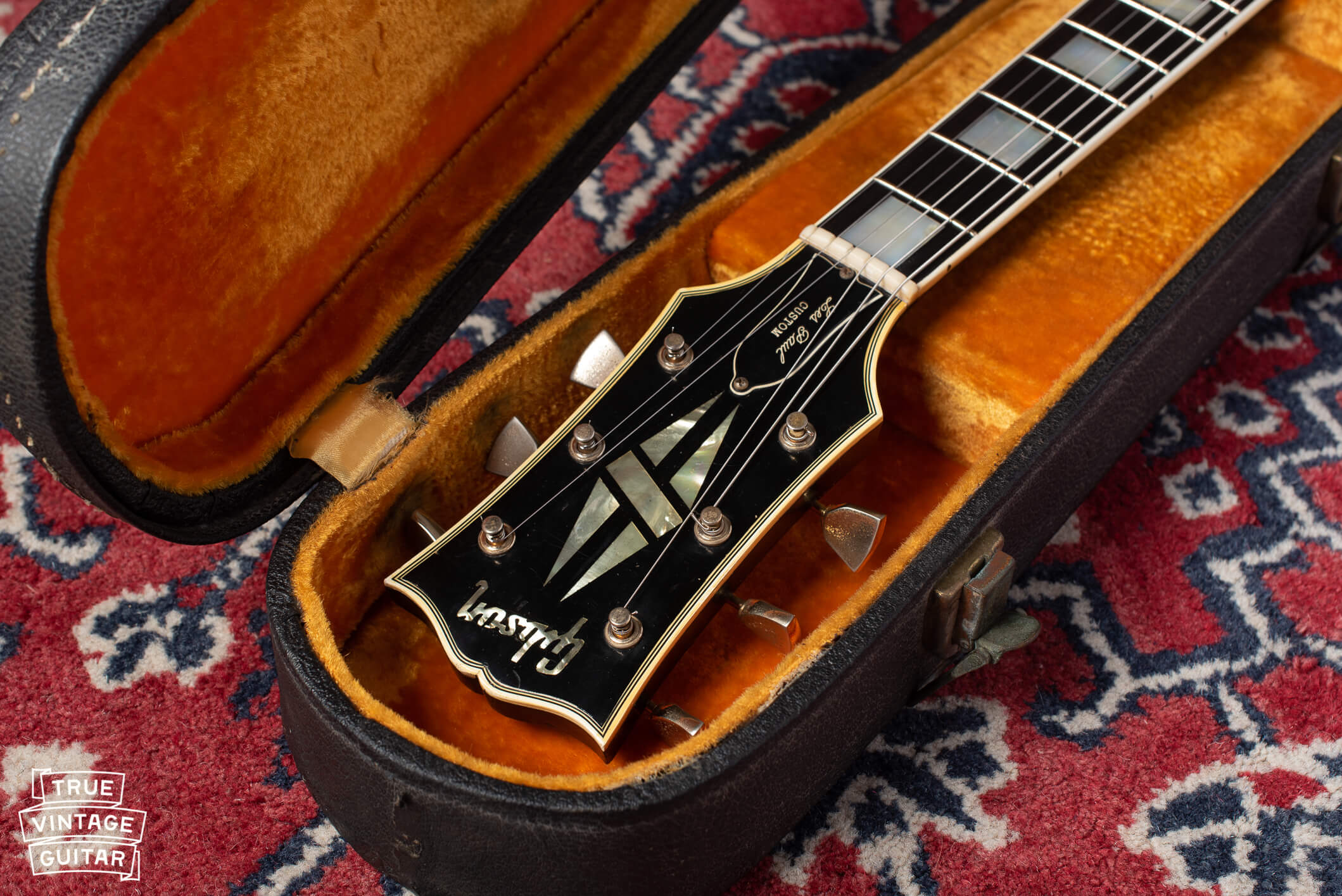 Gibson Les Paul Custom headstock with large pearl split diamond inlay