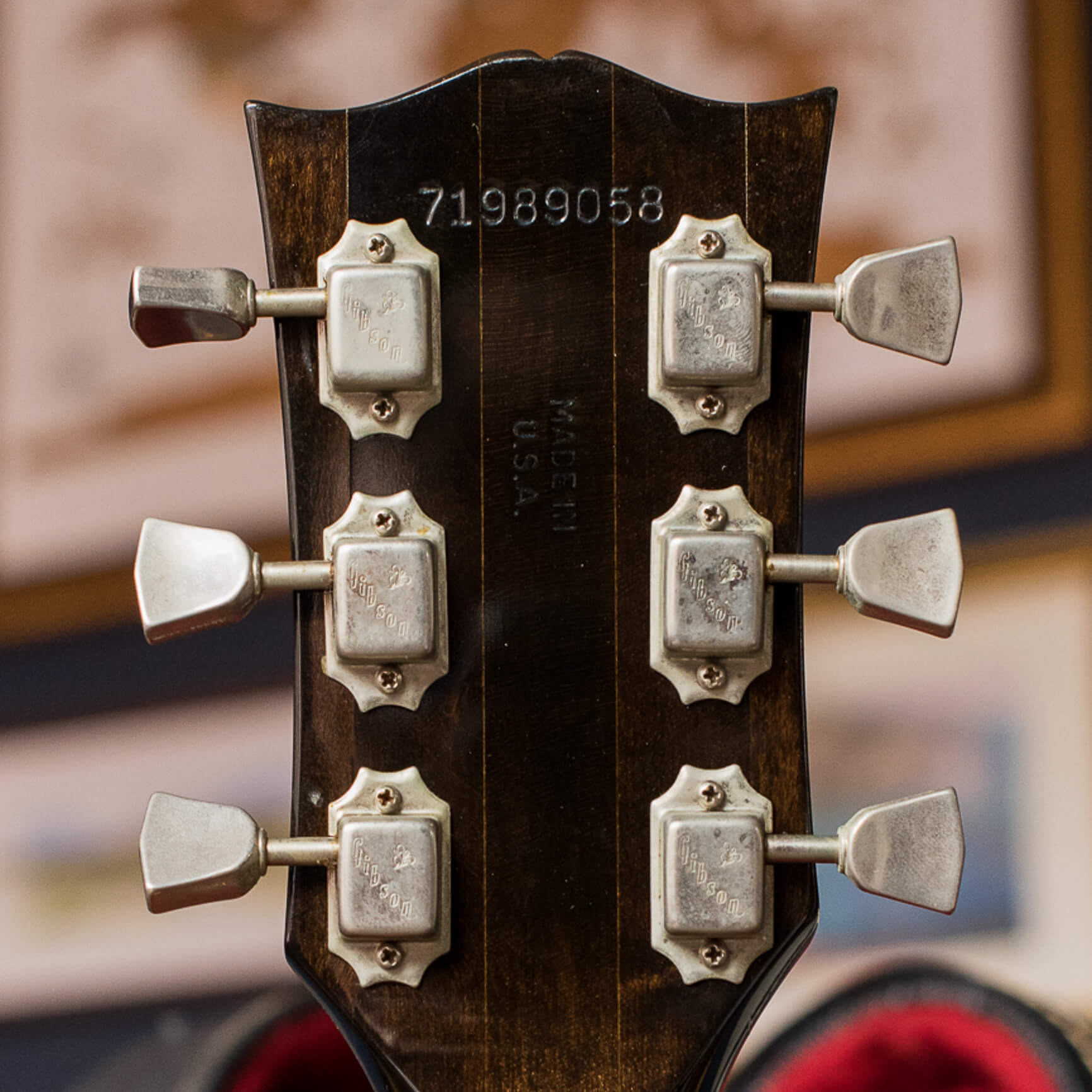 Gibson Serial Number lookup 8 digit