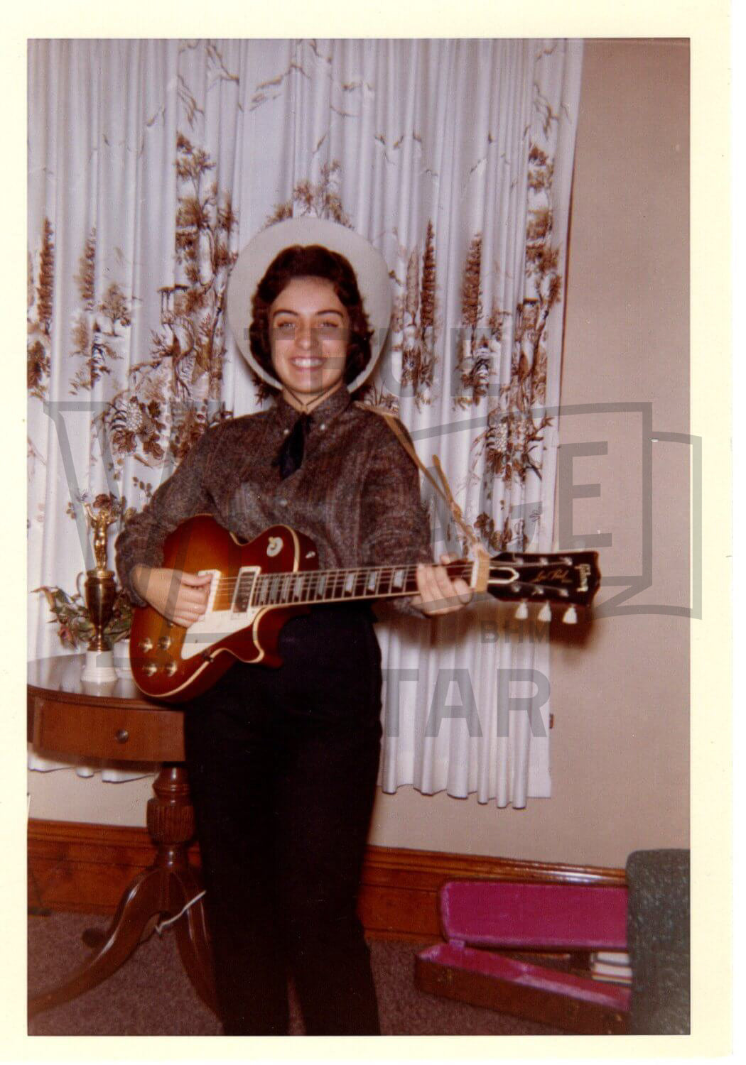 Rosie with her 1960 Gibson Les Paul Standard Burst original owner