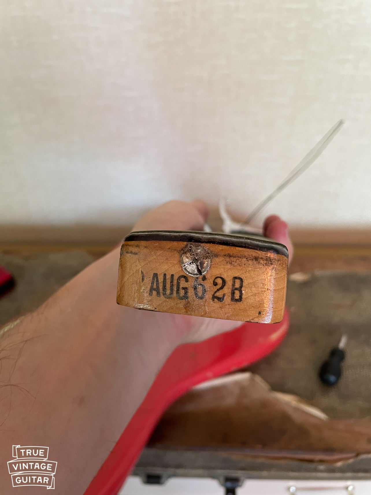 '62 Stratocaster Fiesta Red neck date