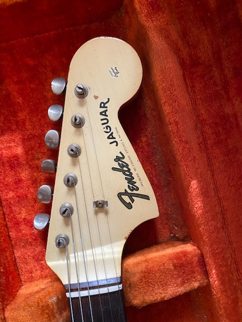 where to sell Fender Jaguar vintage guitar