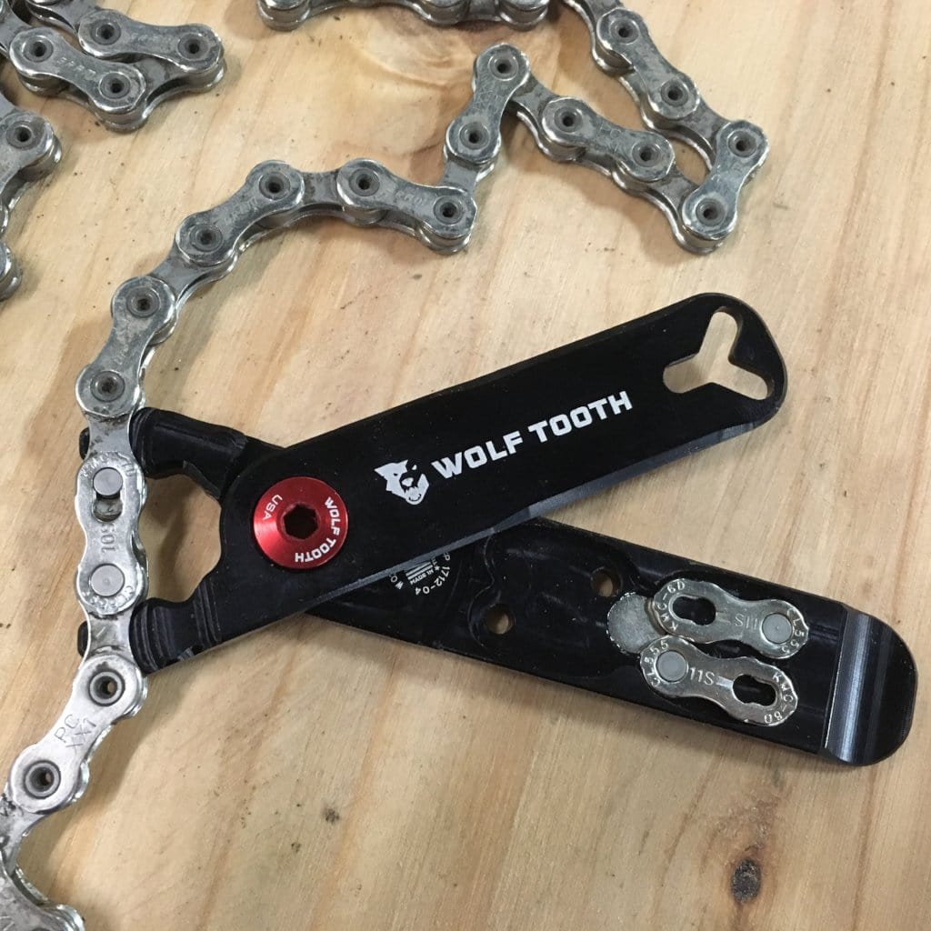 wolf tooth chain tool