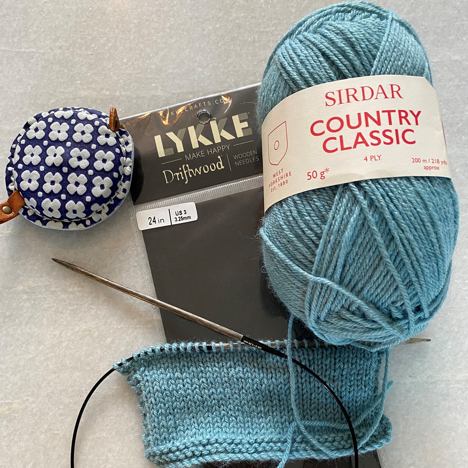 Wool Jeanie Yarn Holder, Crochet Accessory 