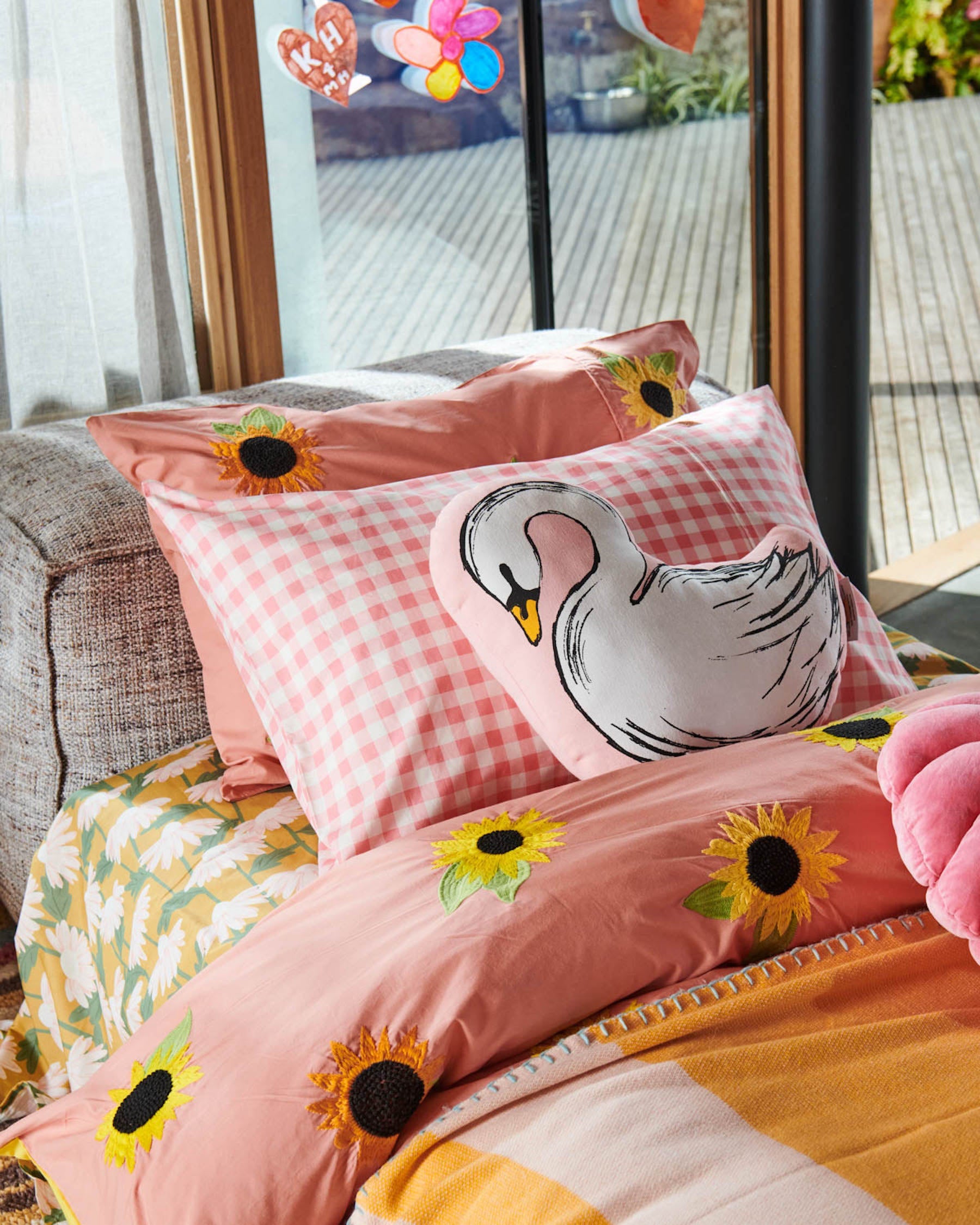 Swanette Cushion