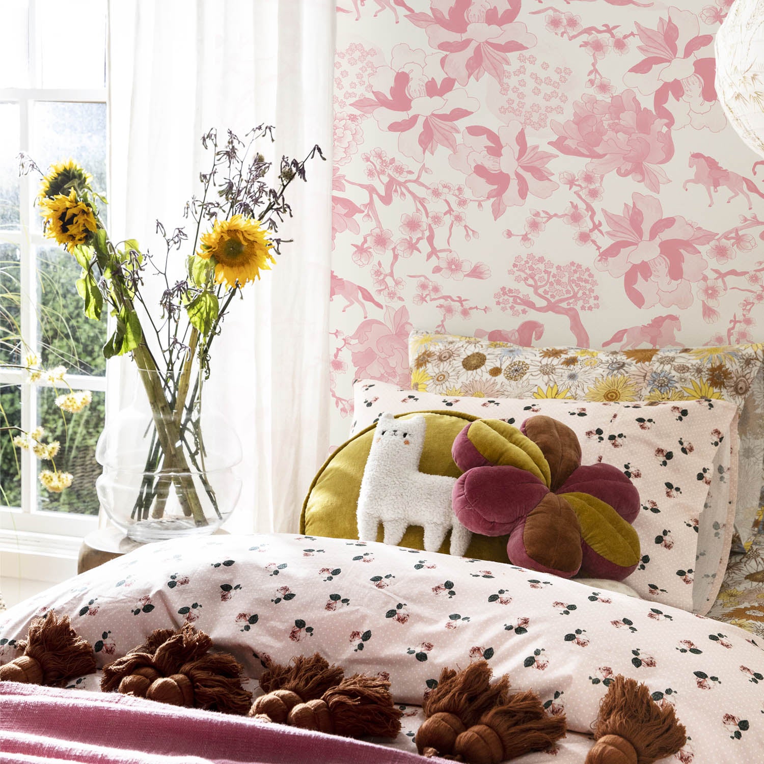 Milton & King x Kip&Co Gallop Fleur Wallpaper (Two Roll Set)