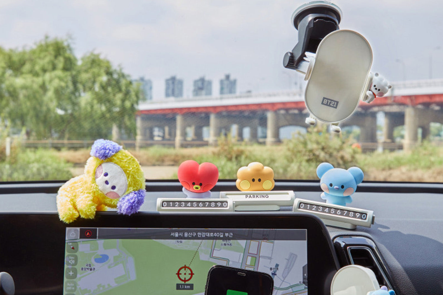 BT21 SHOOKY Photo Holder with Key Ring