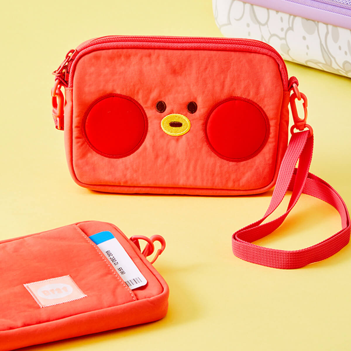 BT21 TATA minini Travel Crossbody - LINE FRIENDS INC