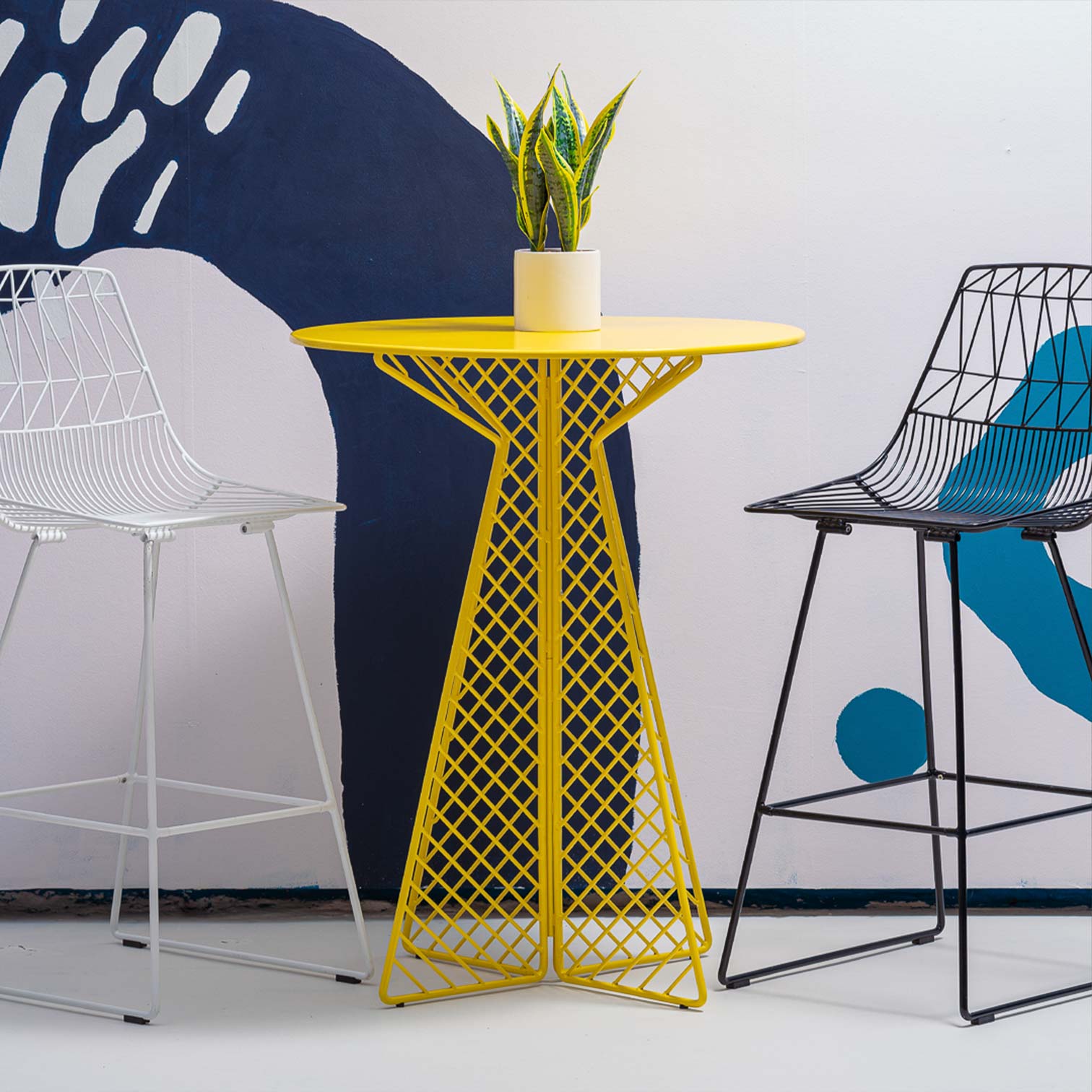 Modern Glam Table Setting in Black and Gold and Silver - Home with