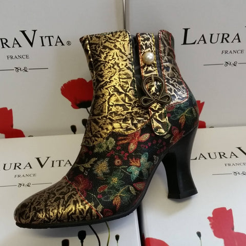 laura vita ankle boots