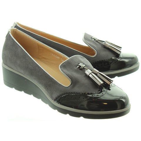 grey low wedge shoes