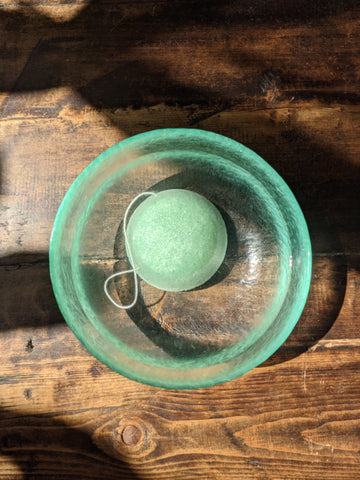 how to use a konjac sponge