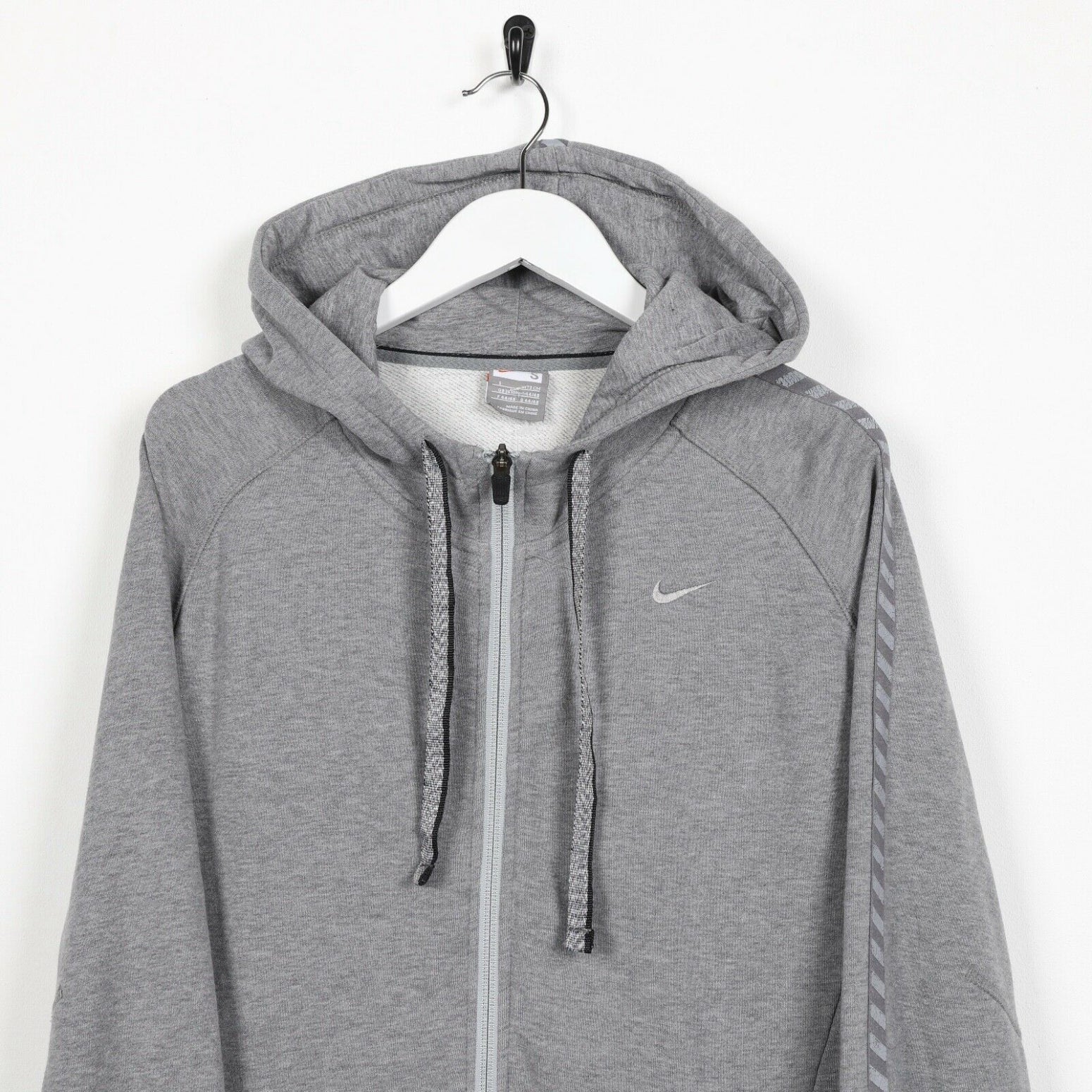 nike small hoodie