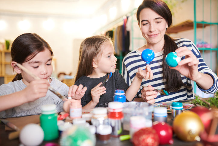 family-crafting-for-physical-development-during-childhood.jpg