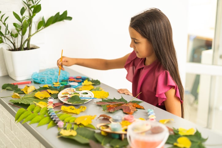 sensory-painting-with-nature